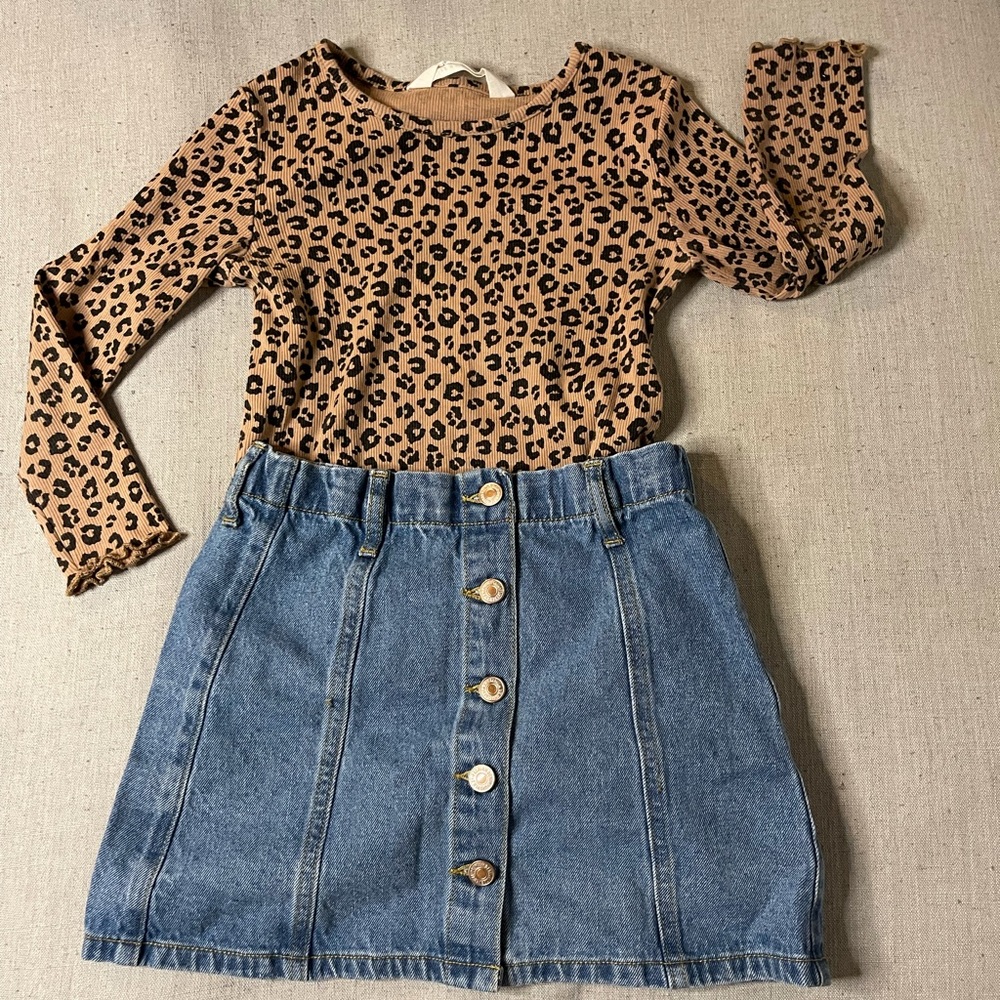 Denim skirt girls size 7/8